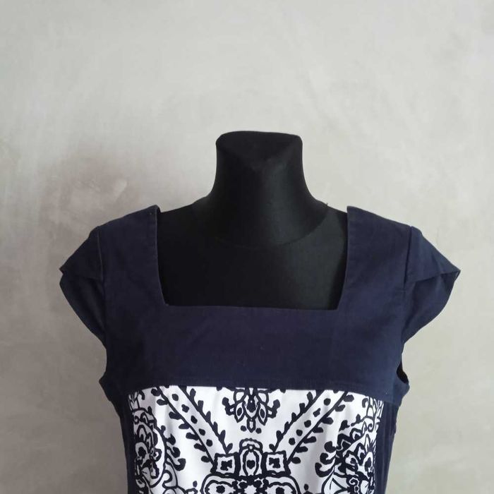 Ładna sukienka granat r. 42
