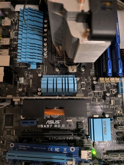 Комплект Ам3+ Asus M5A97 R2.0 16Gb(4*4Gb) FX4300 3800Mhz 4 core