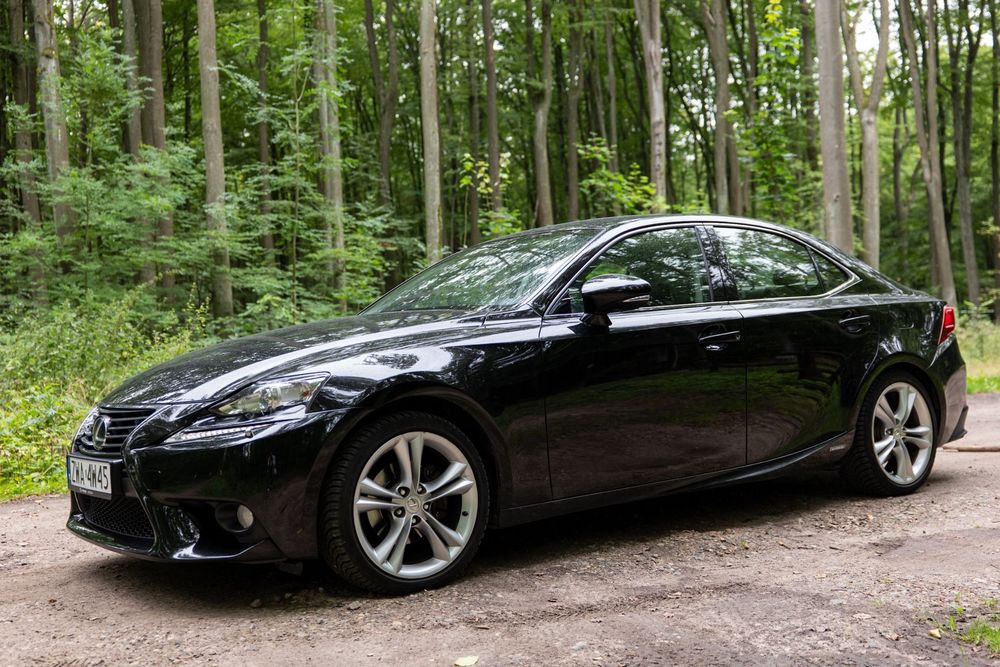 Lexus IS Lexus IS 300h Business | 161 tys. km | Bezwypadkowy | 8 lat w jednych