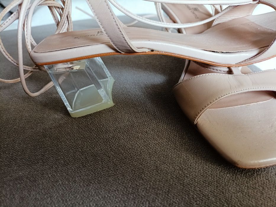 Sandálias pele nude