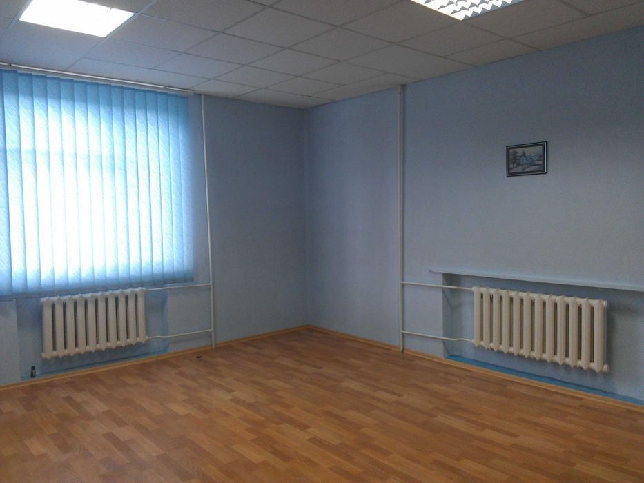 Продаюється приміщення у м.Славута, пл. Т.Шевченка 8А  (206,7 м2)