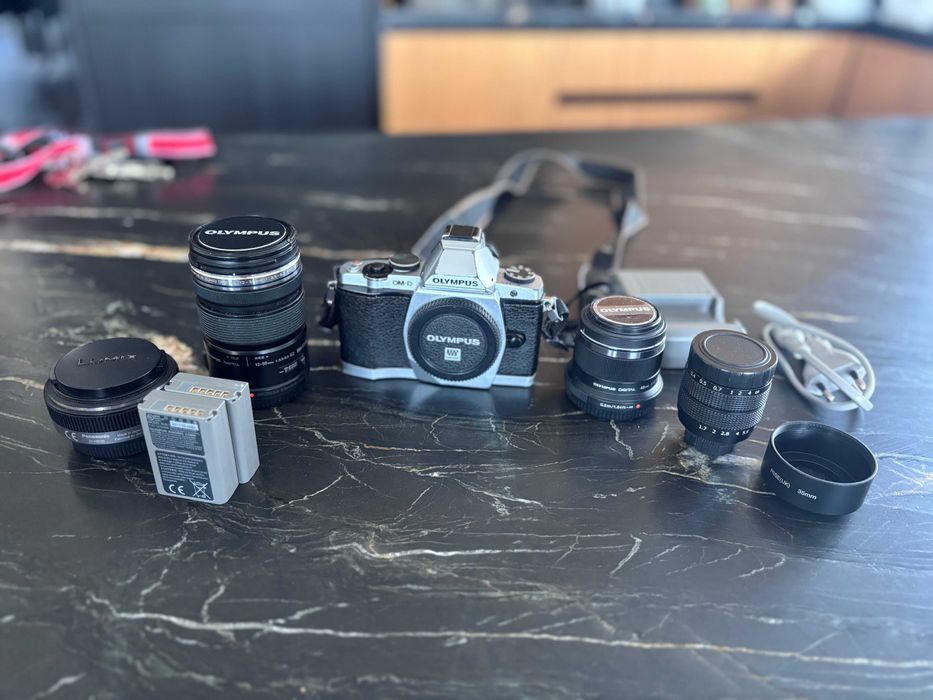 Aparat fotograficzny bezlusterkowiec Olympus OM-D EM-5