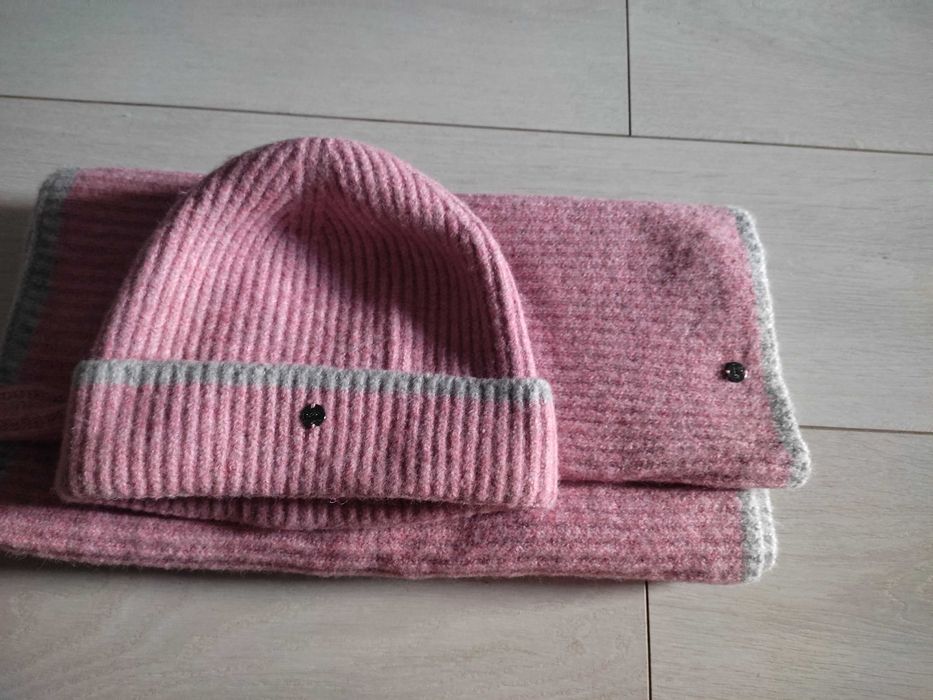 Esprit kpl.czapka+komin z dodatkiem wełny