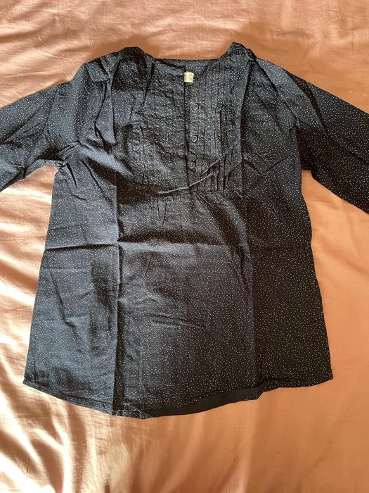 Conjunto de camisas uma da Pepe jeans e outra da Zippy