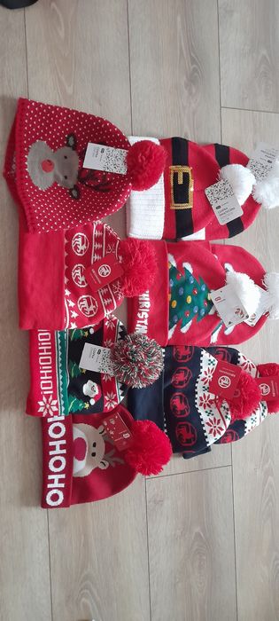 Новорічні шапки нові