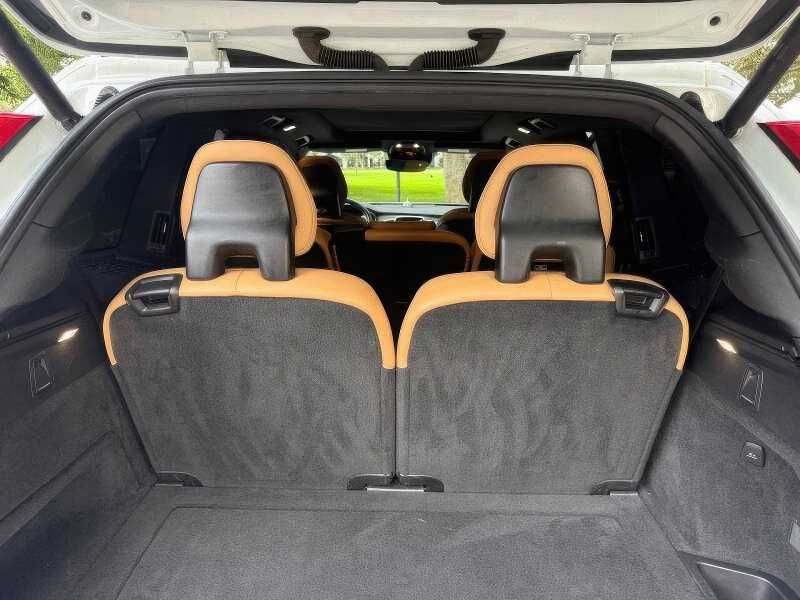 2018 Volvo XC90 T6 Momentum