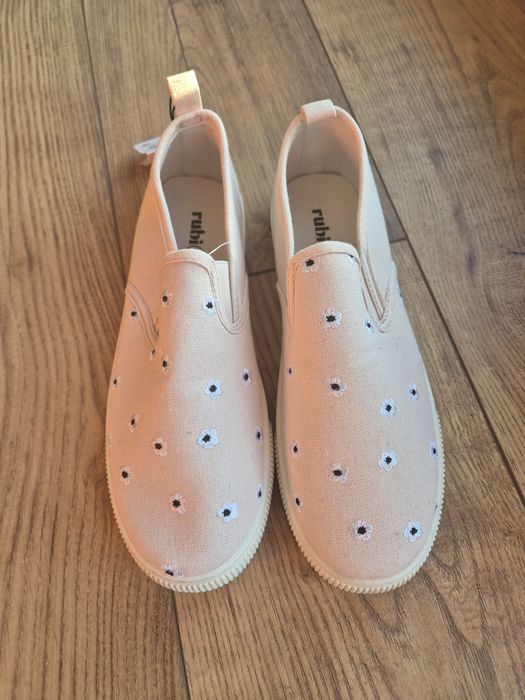 Trampki tenisówki r. 38 slip on Cara