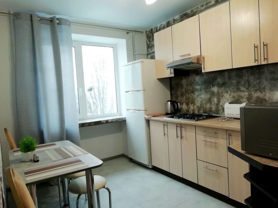 Посуточно.Подобово 2ком  м. Теремки, ТРЦ  Магелан