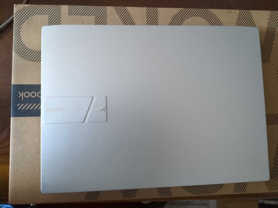 ASUS vivobook 14 QHD+ | Ryzen 7 5800H | RTX 3050 | 8GB RAM | 512GB SSD