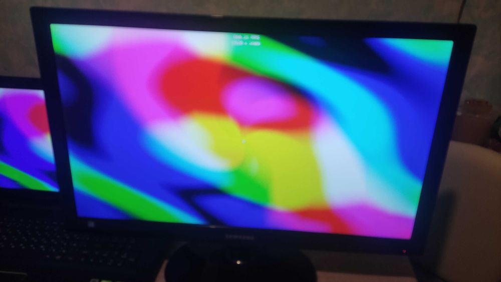 Монитор Samsung 24 дюйма