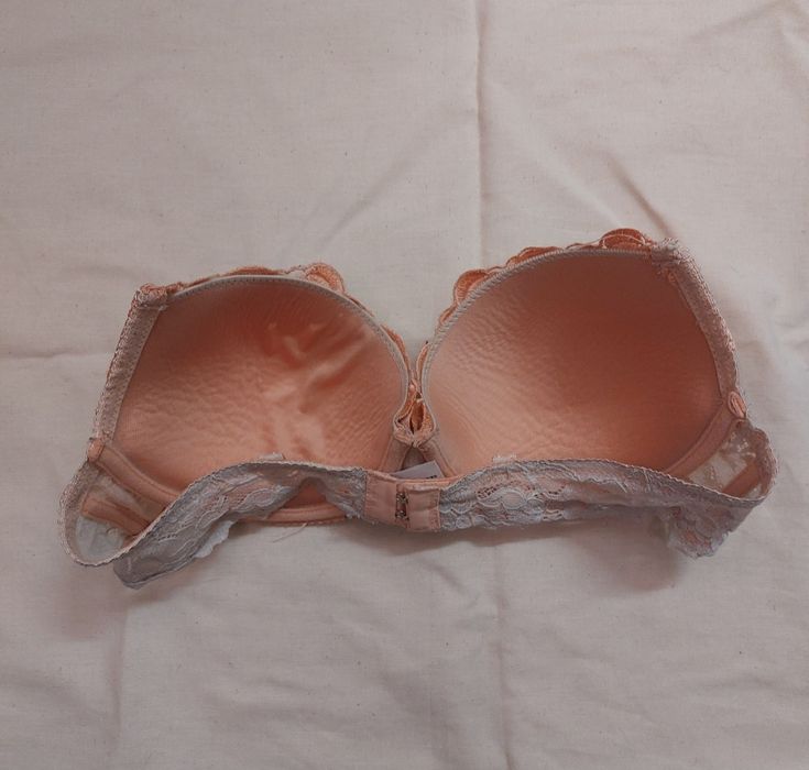 Stanik brzoskwiniowy biustonosz 75B firmy Aerlaimei