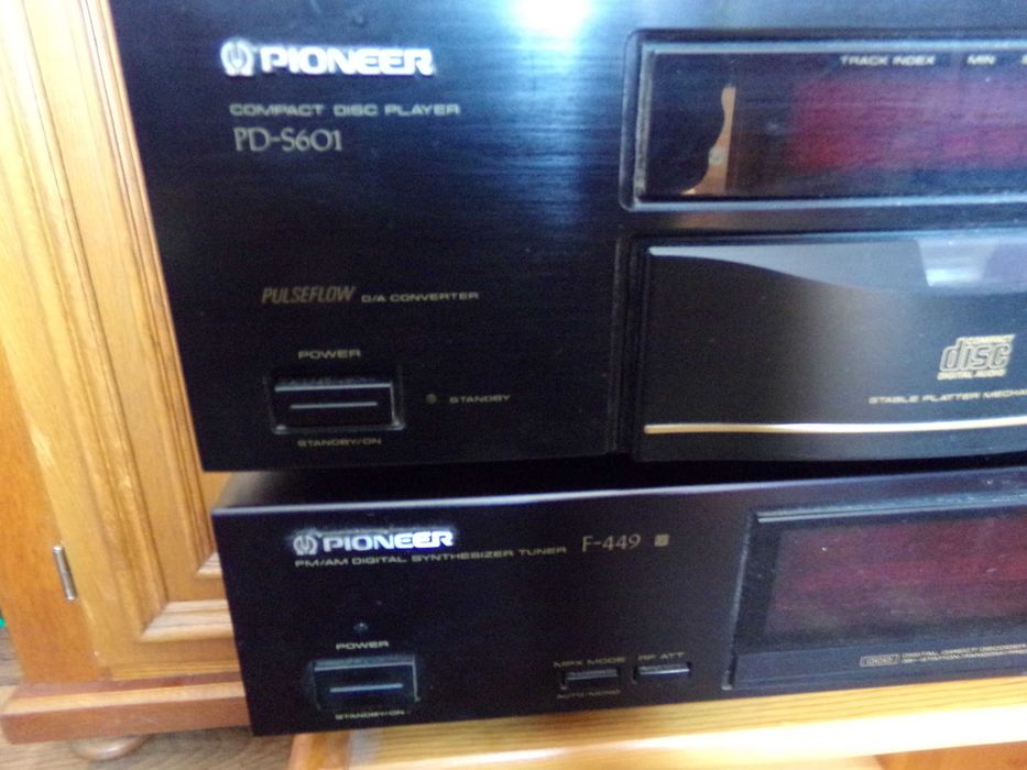 Pioneer F-449 tuner .