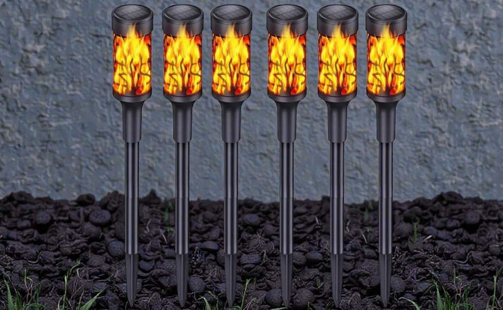 Садові світильники факели SuperLED на сонці
