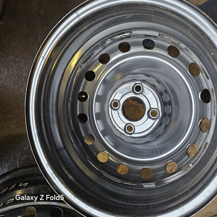 Nowe felgi 15 Hyundai I20 Bayon Kia Rio 4x100 ET47