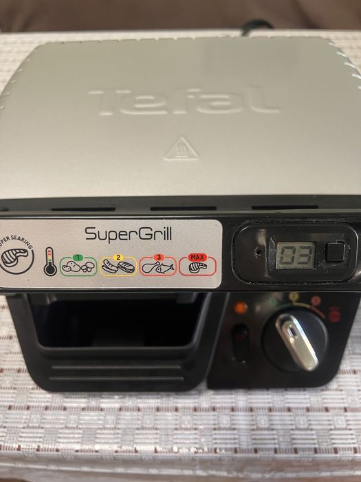 Продам гриль Tefal GC451B2 б/в
