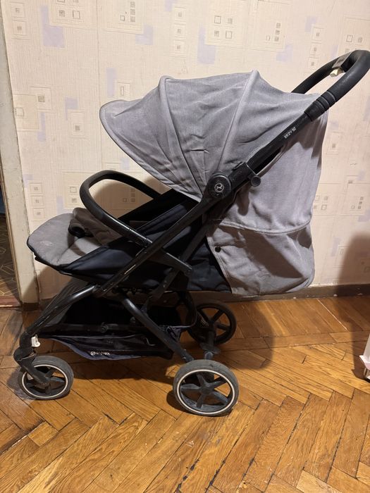 Прогулянкова коляска Cybex Beezy сіра