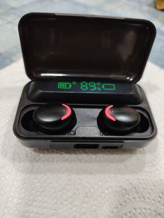 €15 rechargeable Bluetooth headphones, available for pickup in Rio Tinto or shipping via CTT64737706264066124