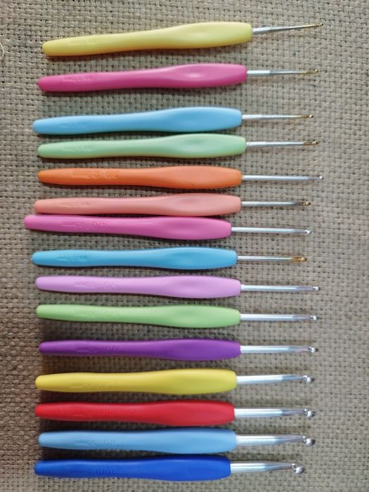 Agulhas crochê metal. Plástico