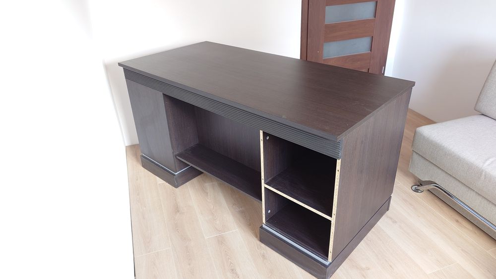Eleganckie biurko gabinetowe VOX CLASSIC