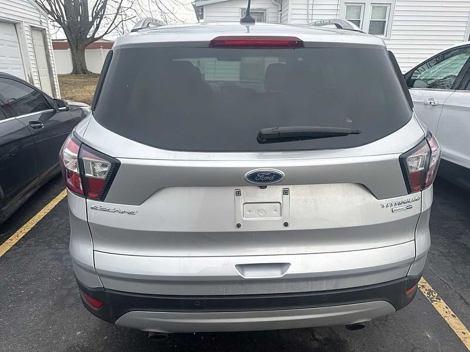 Ford Escape Titanium      2018