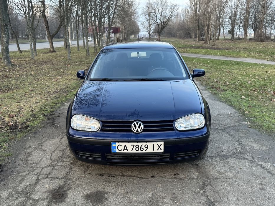 Продам Volkswagen Golf 4 1.4mpi