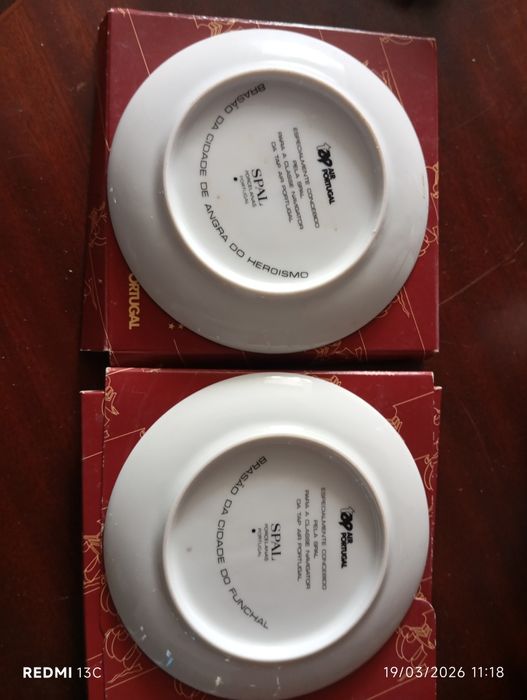 2  pratinhos de coleção TAP