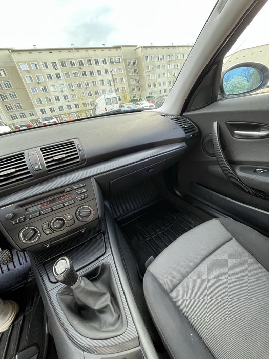 Bmw 1 2006  год газ/бензин