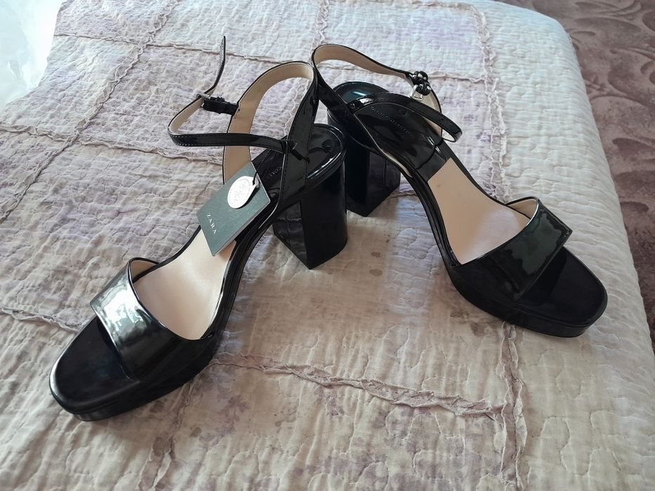 Стильні босоніжки, жіночі