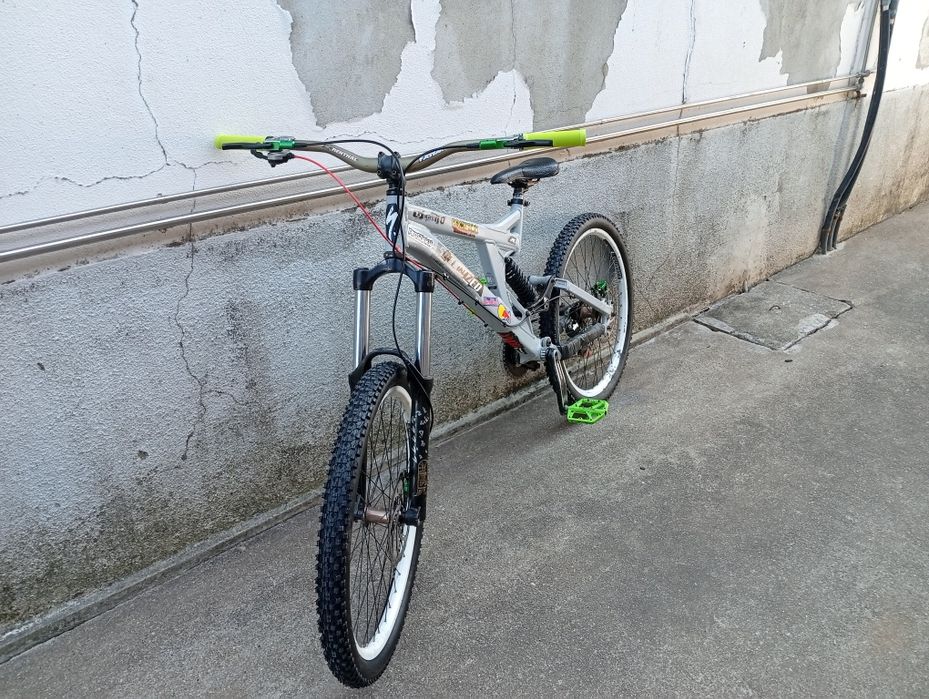 Vendo Big hit razoável