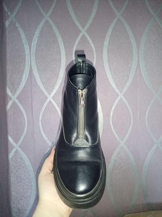 Продам кожаные ботинки 39р. (Кременчуг )