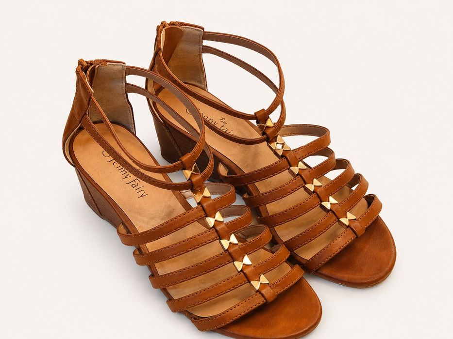 Buty na niskim obcasie letnie