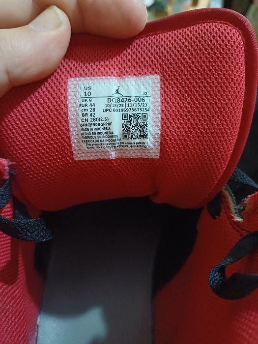Jordan 1 mid tamanho 44