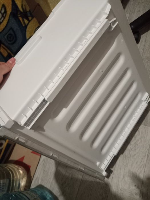 Ящики для холодильника Indesid LI9S1QW