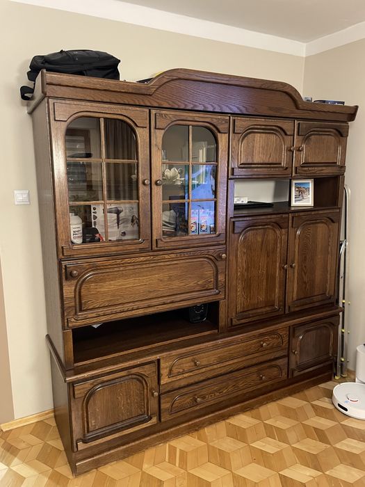 Witryna regał debowy piekny