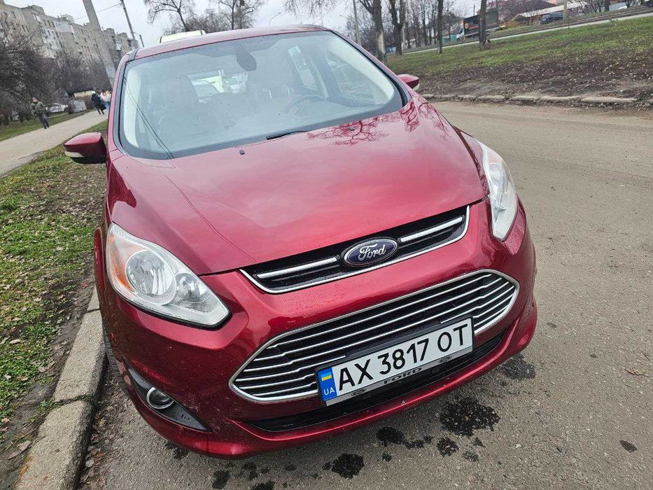 Ford C-Max  2015-Ford-C-Max-PLug-In