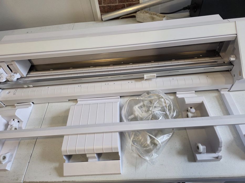 Plotter de Corte Silhouette Cameo Pro - Como Nova / Pouquíssimo Uso