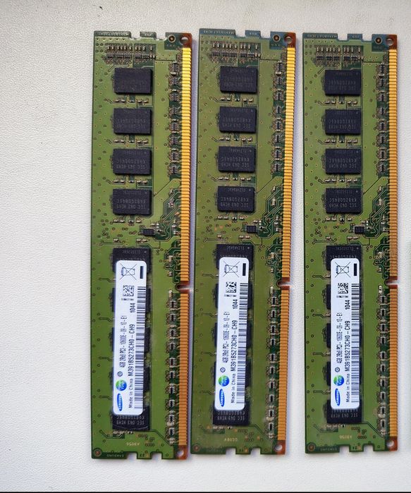 Серверная оперативная память Samsung 4GB DDR3 2Rx8 PC3-10600E