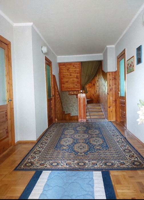 Продам гарний будинок