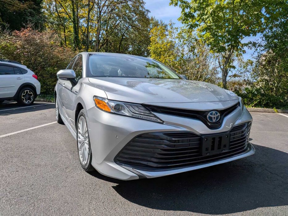 Toyota Camry XLE      2018