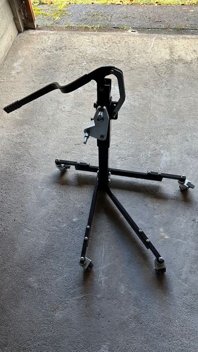 Suporte central com adaptador para Kawasaki ZZR com adaptador