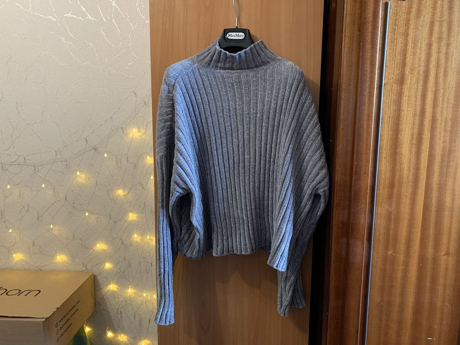 Продам светр на дівчинку FB Sister