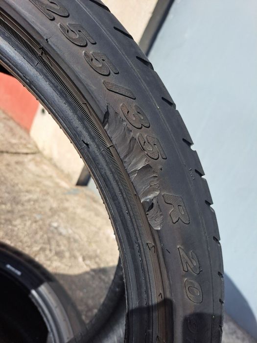 Sprzedam opony letnie Pirelli 255/35 R20