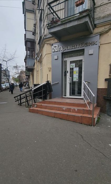 Центр Киева. Ул. Саксаганского 61. 146кв.м. 350тыс.$