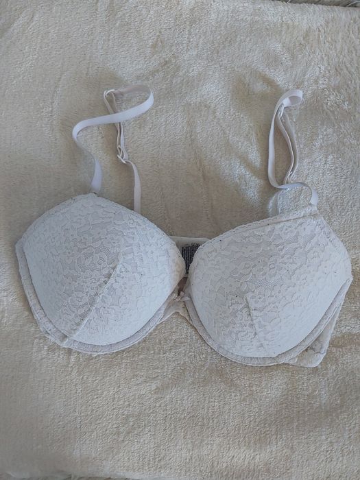 Biały koronkowy biustonosz 80C H&M