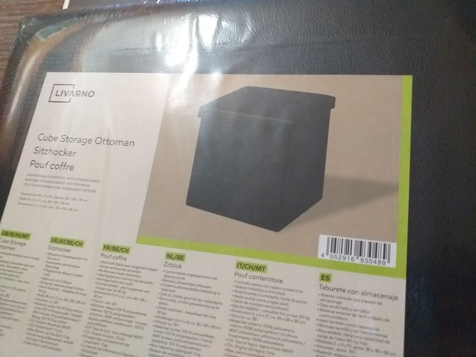 NOVO Banco com.arrumação,repousa pés,baú 38x38x38,efeito pele,em mão