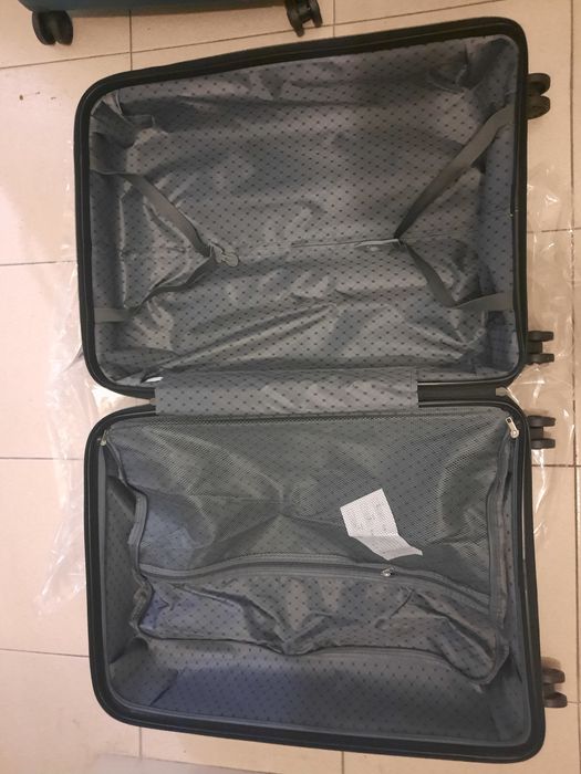 Trolleys de viagem NOVOS