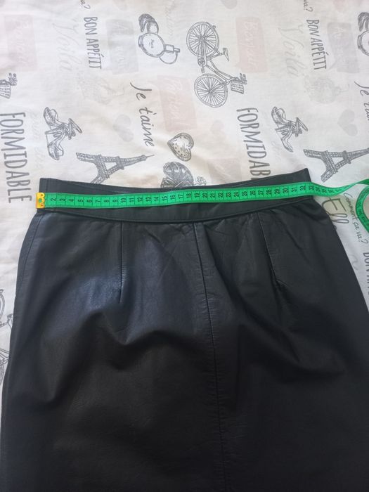 Шкіряна спідниця