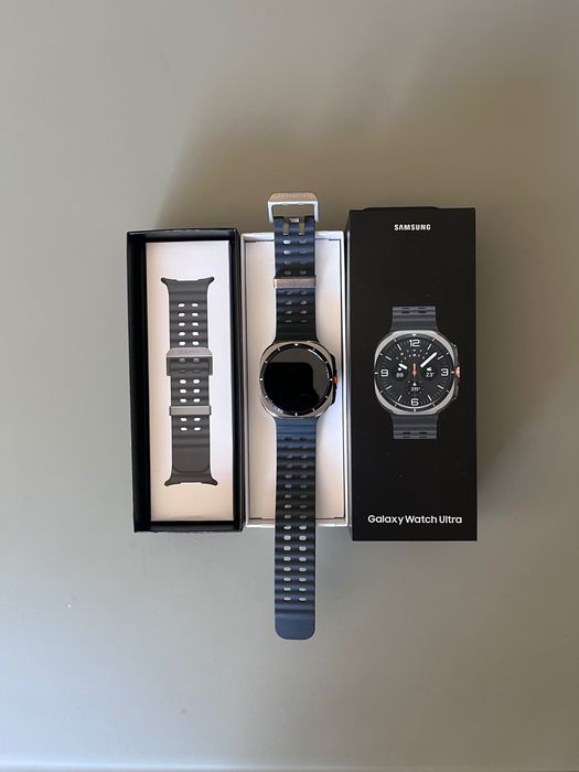 Galaxy Watch Ultra w bardzo dobrym stanie.