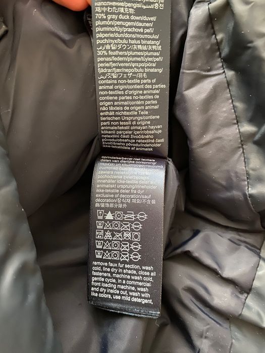 Granatowa puchowa kurtka z kapturem Tommy Hilfiger XS