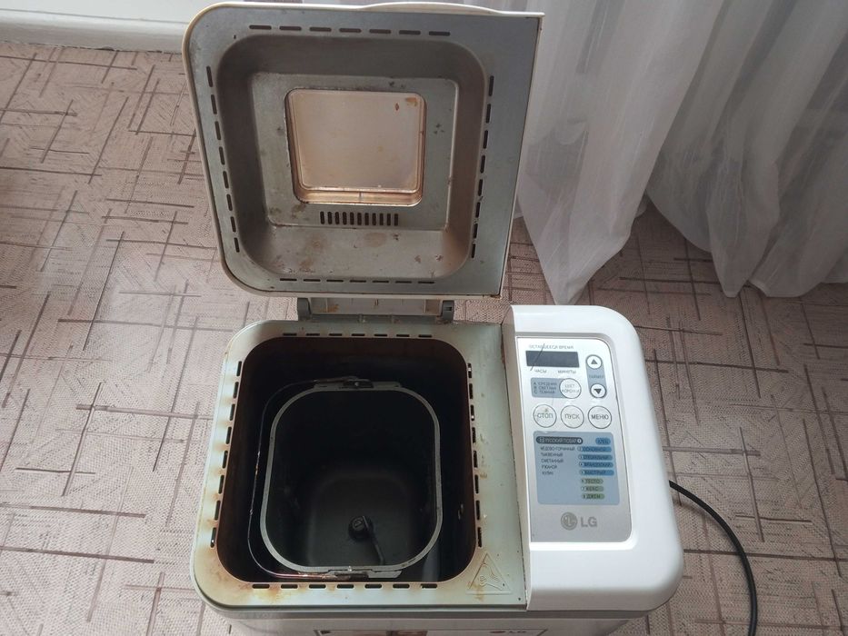 Хлебопечка LG HB-1001 CJ